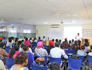 Discussion by Delegate with students.