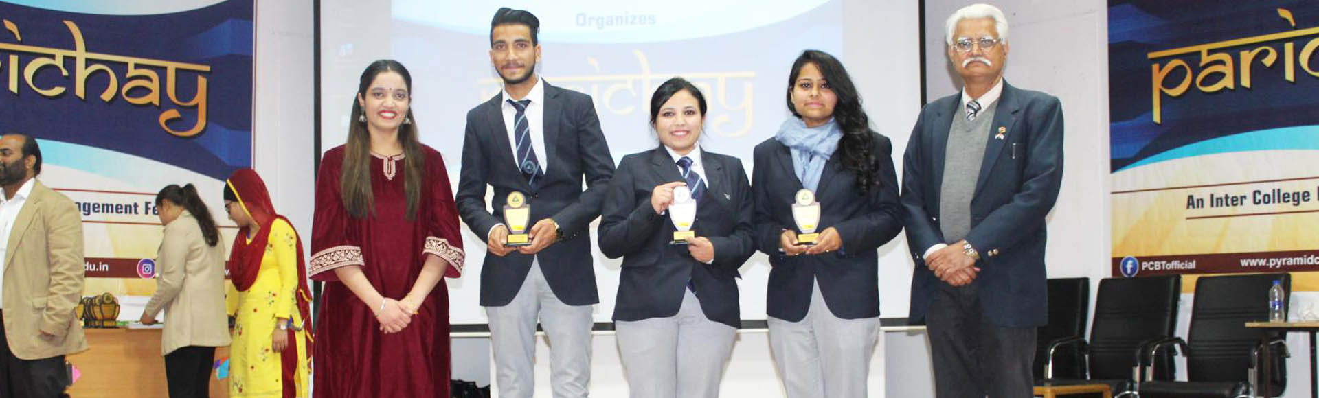 Students visited Jang-E- Azadi