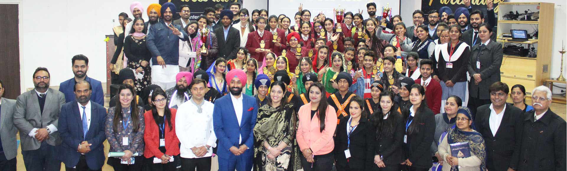 Students visited Jang-E- Azadi